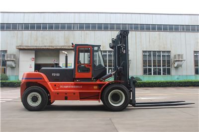 Diesel 16 ton forklift with cabin001